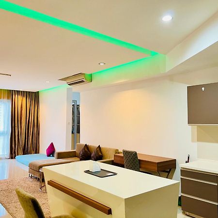 Regalia Suites & Residence By Enjoy Your Stay Kuala Lumpur Zewnętrze zdjęcie