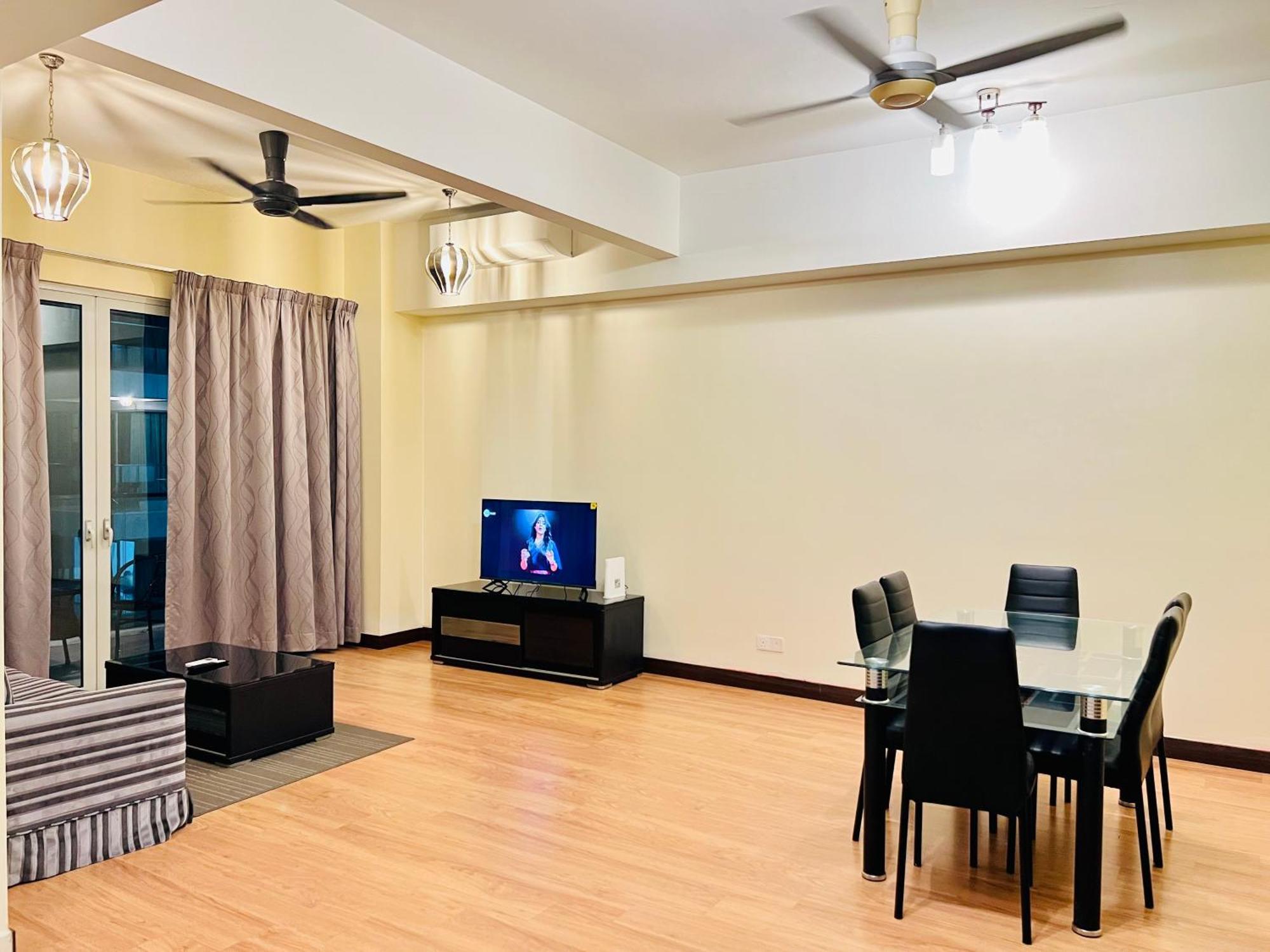 Regalia Suites & Residence By Enjoy Your Stay Kuala Lumpur Zewnętrze zdjęcie