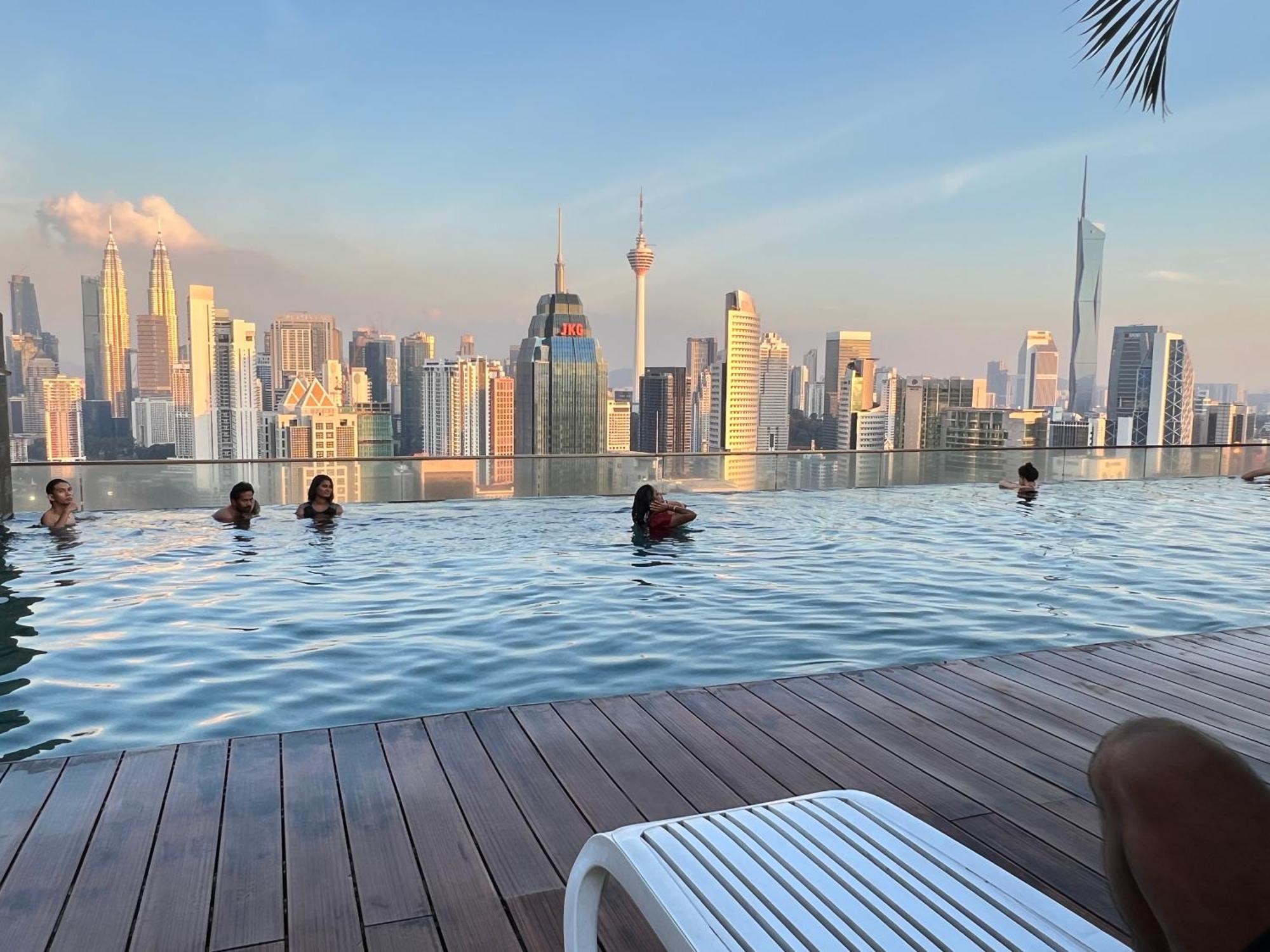 Regalia Suites & Residence By Enjoy Your Stay Kuala Lumpur Zewnętrze zdjęcie